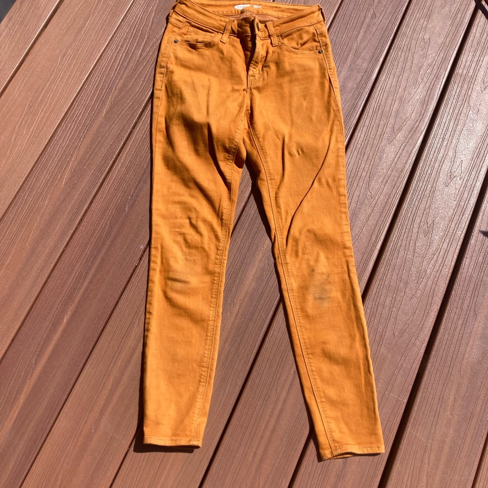 Old navy rockstar jeans